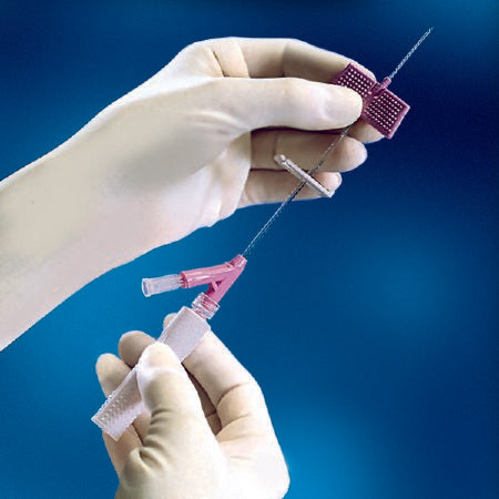 Closed IV Catheter Saf-T-Intima™ 24 Gauge 0.75 Inch Retracting Safety Needle